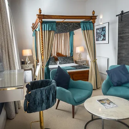 赫利厄特酒店 4*