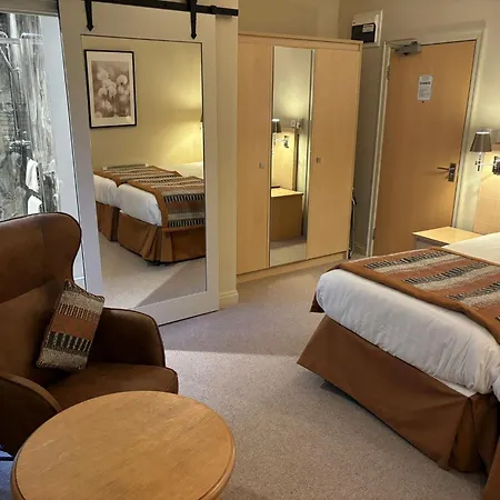Hotel Herriots 4*