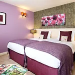 Hotel Herriots 4*